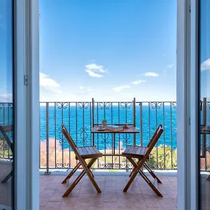 “cielo E Mare”, Casetta Nel Cuore Del Borgo Antico / “sky & Sea”, Charming In The Heart Of Old Village , Castelsardo Italien